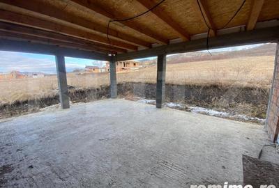 Casă cu 4 camere cu Teren 1500 Mp în Ideciu de Jos - 7