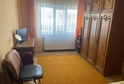 Apartament cu 3 camere decomandat, mobilat în Central - 11