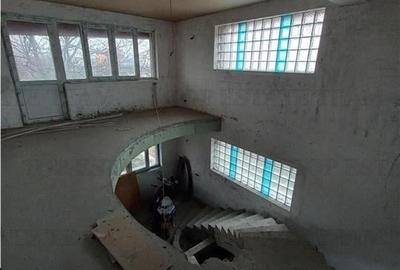 Vila spatioasa in Jilava - 9 camere, 2500 mp teren, pretabila investitie - 7