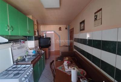 Caransebes, 4 Cam., Dec., Et.2, Zona Pipirig - 2