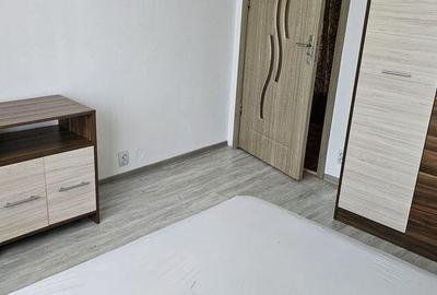Apartament cu 3 camere semidecomandat în Micro 16 - 3