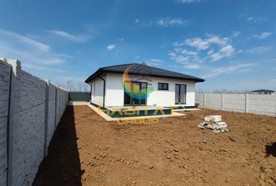 Casă individuală cu 3 camere cu Canalizare în Berceni - 3