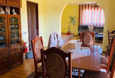 Casă cu 6 camere cu Teren 2500 Mp în Ițcani - 10