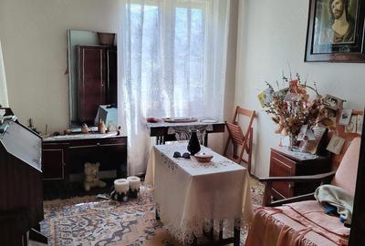 Apartament cu 3 camere decomandat în Jiu-Paroșeni - 9