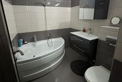Apartament cu 3 camere decomandat în Ostroveni - 2