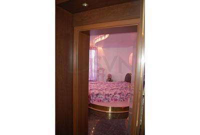 REV0002800 Vila de vanzare cu vedere la lac Laguna Albastra Corbeanca - 21