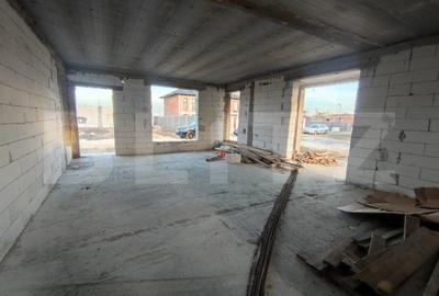 Casă cu 4 camere cu Teren 423 Mp în Podari - 1