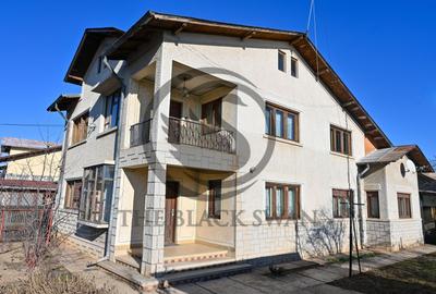 Casă individuală cu 6 camere cu Teren 780 Mp în Central - 2