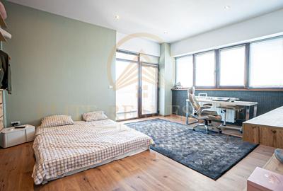 Apartament cu 3 camere semidecomandat, mobilat în Palazu Mare - 18