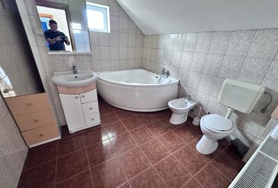 Casă individuală cu 4 camere cu Canalizare în Cetate - 7