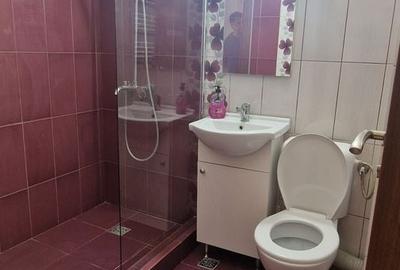 Gara-Abator, apartament cu 3 camere decomandate. - 16