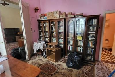 Casă individuală cu 6 camere cu Teren 489 Mp în Central - 9