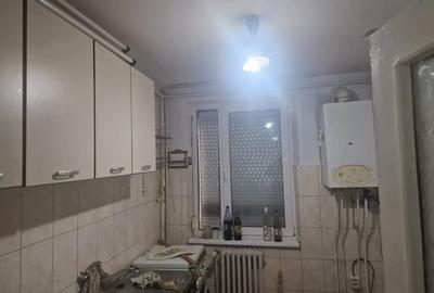 Apartament cu o camera,balcon,,40mp,biserica catolica,centrala,termopane, - 3