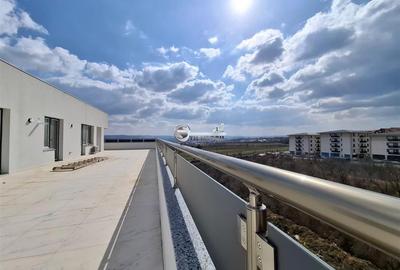 Penthouse cu 3 camere decomandat în Galata - 2