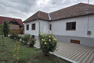 Casa de vanzare, in zona centrala a orasului Sighisoara - 1