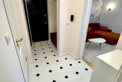 Apartament cu 3 camere semidecomandat, mobilat în 13 Septembrie - 8