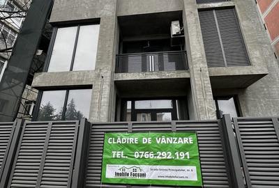 Casă cu 6 camere cu Teren 300 Mp în Central - 5