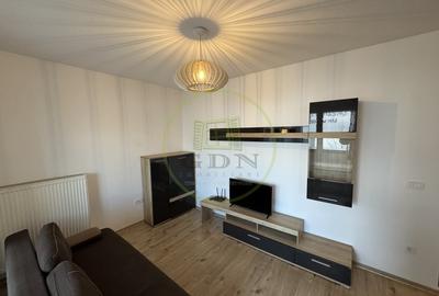 Apartament cu 2 camere semidecomandat, mobilat în Tractorul - 3