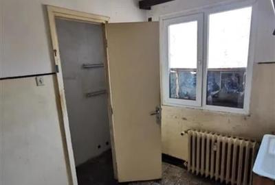 Vanzare Apartament 2 Camere Semidecomandat Emil Racovita - 4