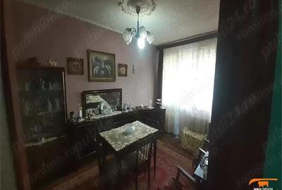 Apartament 3 camere zona Torontalului etaj 3 - 1