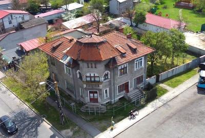 Casă individuală cu 12 camere cu Teren 548 Mp în Giulești - 1