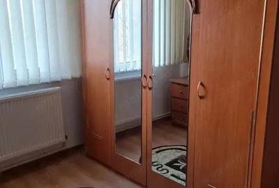 Apartament cu 2 camere semidecomandat în Km 4 - 2