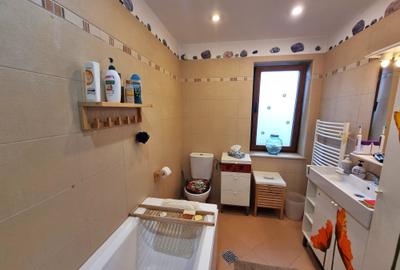 Casă cu 8 camere cu Canalizare în Iancu Nicolae - 11