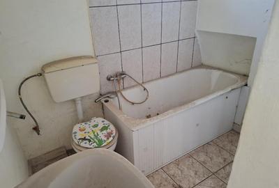 Vand apartament 3 camere Horia - 1