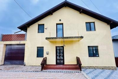 Casă individuală cu 5 camere cu Teren 500 Mp în Bucium