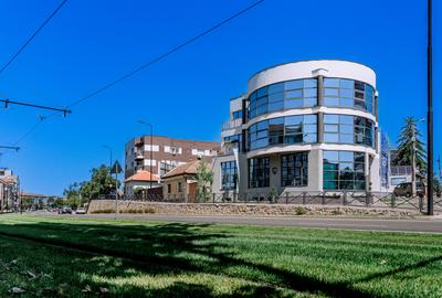 Spațiu comercial, de 182 mp, în Nufărul - 5