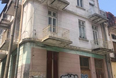 Casă cu Teren 125 Mp în Universitate
