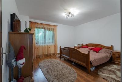 Casă individuală cu 8 camere cu Canalizare în Moara de Vânt - 18