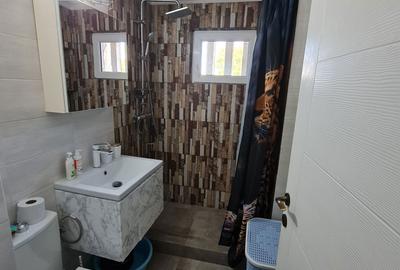 Apartament cu 2 camere decomandat în Palazu Mare - 4