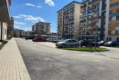 Apartament cu 2 camere decomandat, mobilat în Tractorul - 13