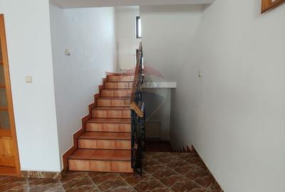 Casă individuală cu 6 camere cu Canalizare în Zvoriștea - 58