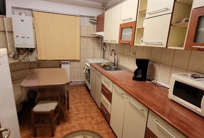 Inchiriez apartament cu 3 camere, Calea Calarasilor nr.323, bloc D2( in zona Kauffland Viziru) - 9