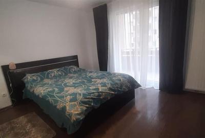 Apartament cu 2 camere decomandat în Tractorul - 7