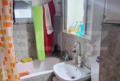 Apartament cu 2 camere semidecomandat în Micro 4 - 12