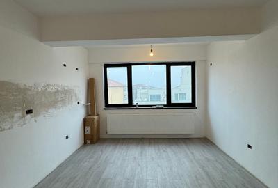 Apartament cu 3 camere decomandat în Energia - 6