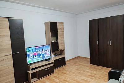 Apartament cu 2 camere - zona Alexandru cel Bun - Zimbru - 1