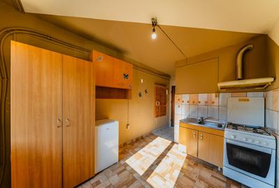 Garsoniera - Fortuna, Aleea Predeal, etaj 3/4 - 6