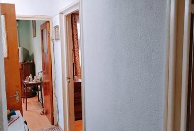 Apartament cu 3 camere decomandat în Berceni - 13