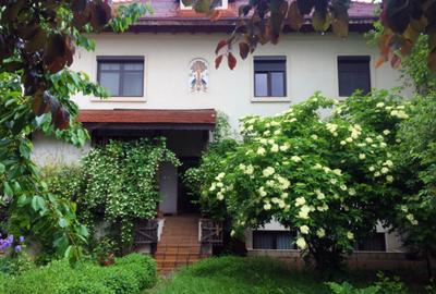 Duplex in villa - etaj plus mansarda - Foisorul de foc - 1