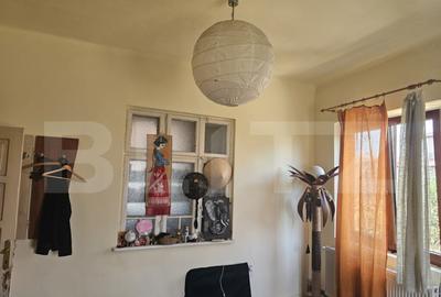 Casă cu 4 camere cu Teren 372 Mp în Central