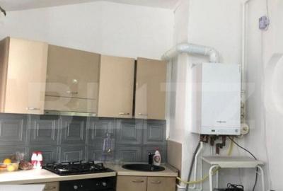 Apartament 3 camere, semidecomadat ,parter , oras Gaesti - 3