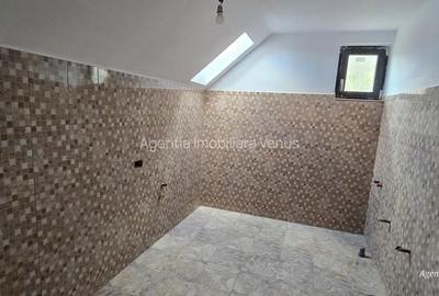 Casă cu 4 camere în Ipotești - 4