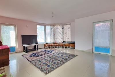 Casă cu 5 camere cu Teren 200 Mp în Mehala - 11