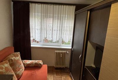 Apartament cu 2 camere decomandat în Podgoria