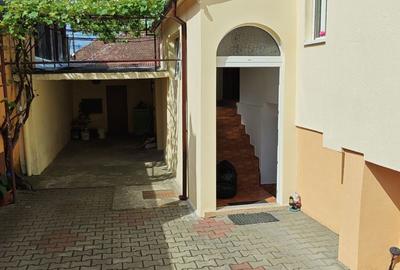 Casă cu 3 camere în Lazaret - 5