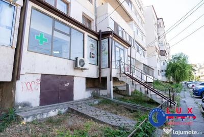Spațiu comercial, de 73 mp, în Central - 3
